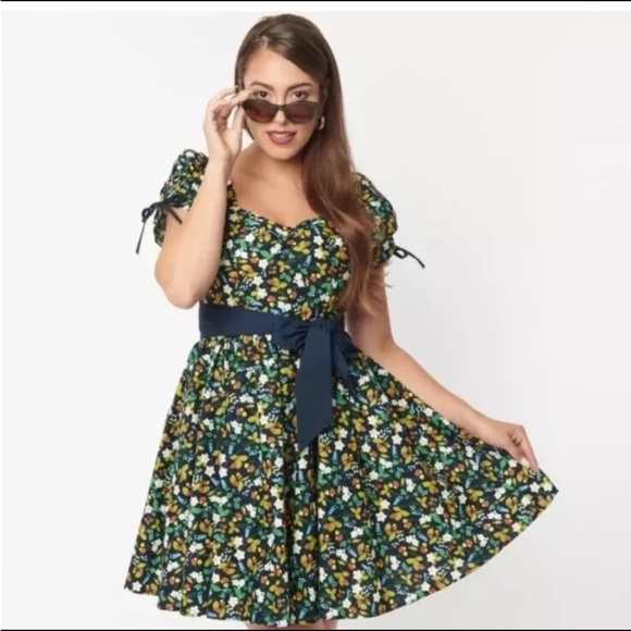 Unique Vintage Dresses & Skirts - UNIQUE VINTAGE Size M / L 1950's Flare Dress Strawberry Floral Pinup Milkmaid